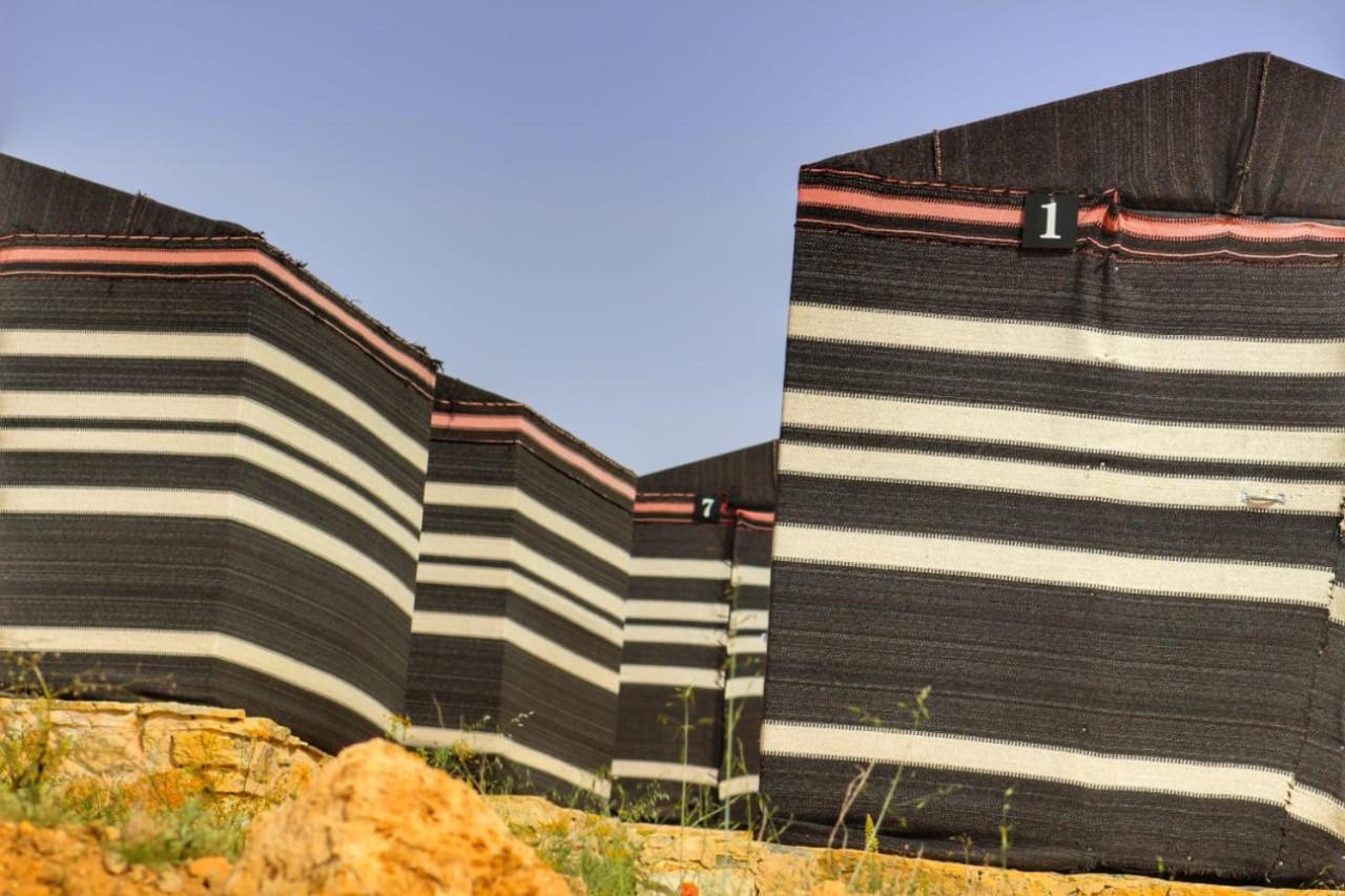 Ein Lahda Camp-Site Hotel ดานา ภายนอก รูปภาพ